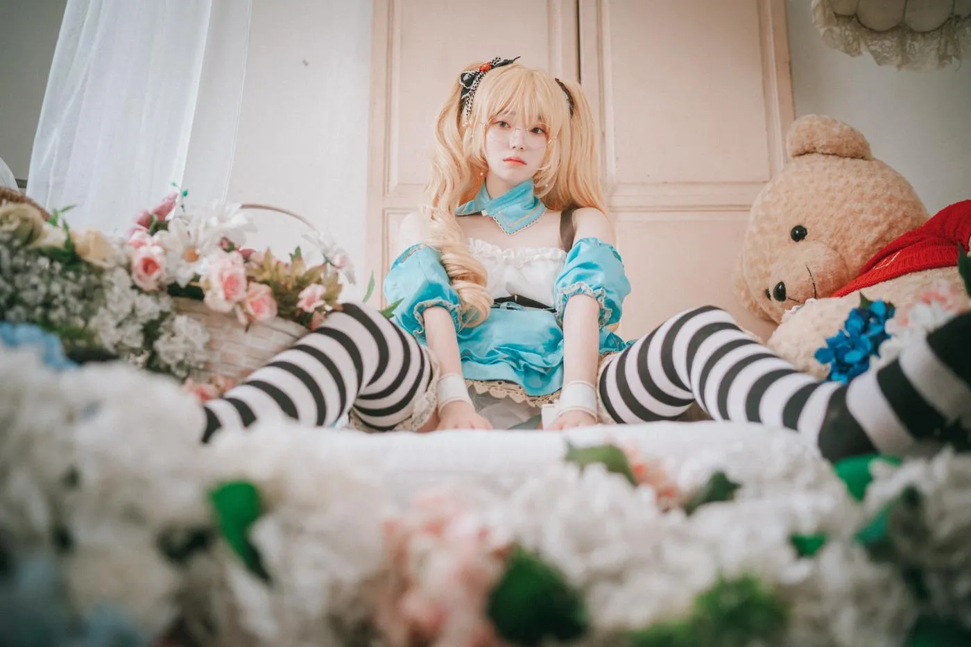 Bambi밤비 – NO.04 Alice in Glasses [49P]插图1